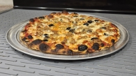 sausage,black olive pizza